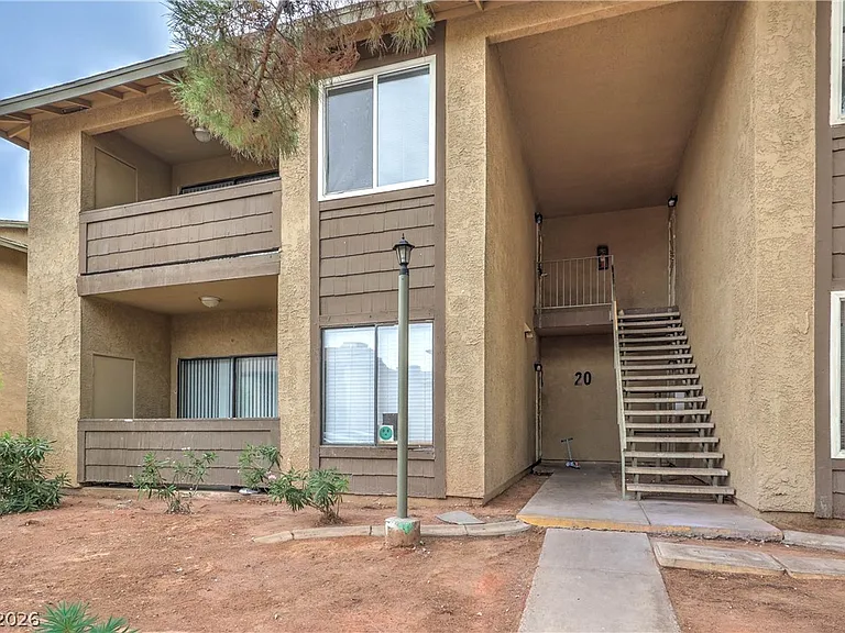 4571 Carriage Park Dr #C — Photo 2