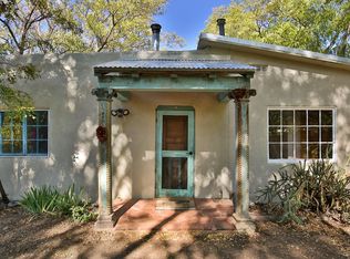 111 Dimas Ln, Taos, NM 87571