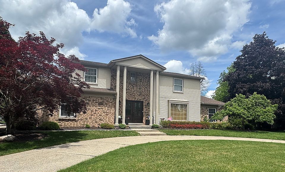 1st image of 41712 Sutters Ln