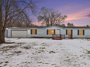 1295 W Cook Rd, Grand Blanc, MI 48439