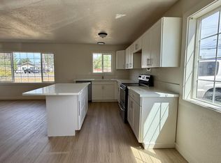 1104 Mill St APT 1, Kelso, WA 98626