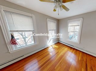 568 Green St #2T, Cambridge, MA 02139
