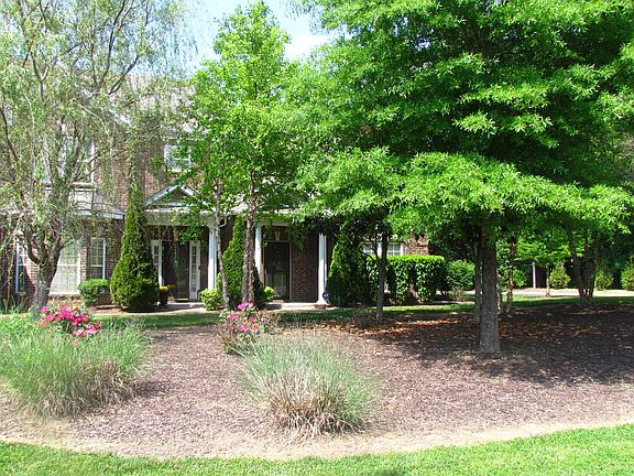 2nd image of 805 General Cabot Ct