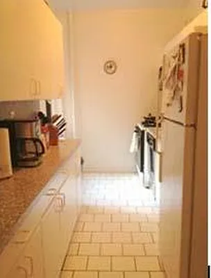 Rented by Sommerlyn Associates | media 19