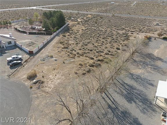 4th image of 541 Kenny Ave