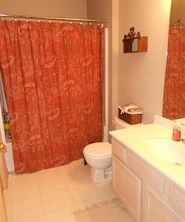 5th image of 1334 SE Norwood Dr