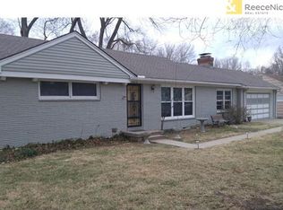 5810 Mission Rd, Fairway, KS 66205