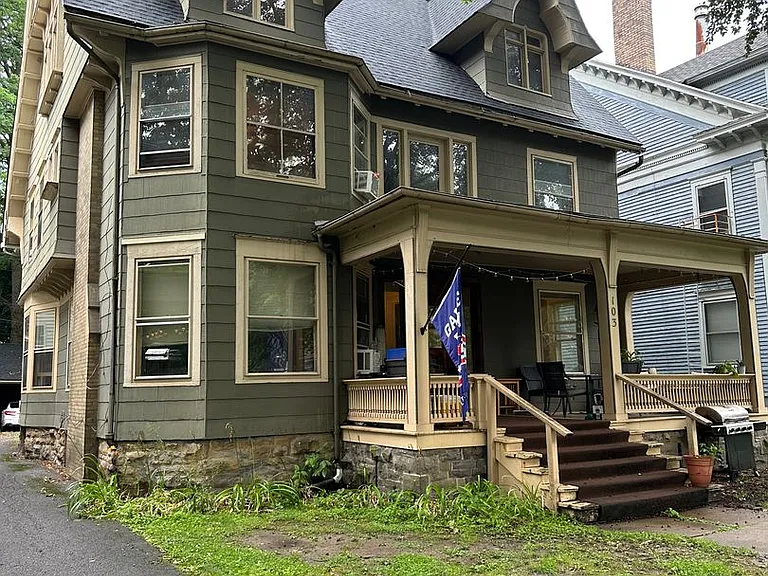 103 Dartmouth St — Photo 1