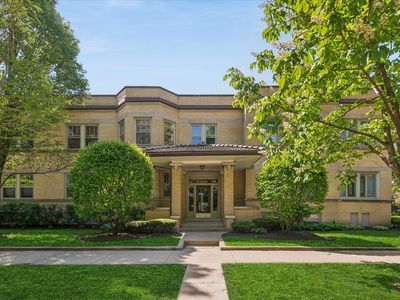 125 Pleasant St #125-B, Oak Park, IL, 60302