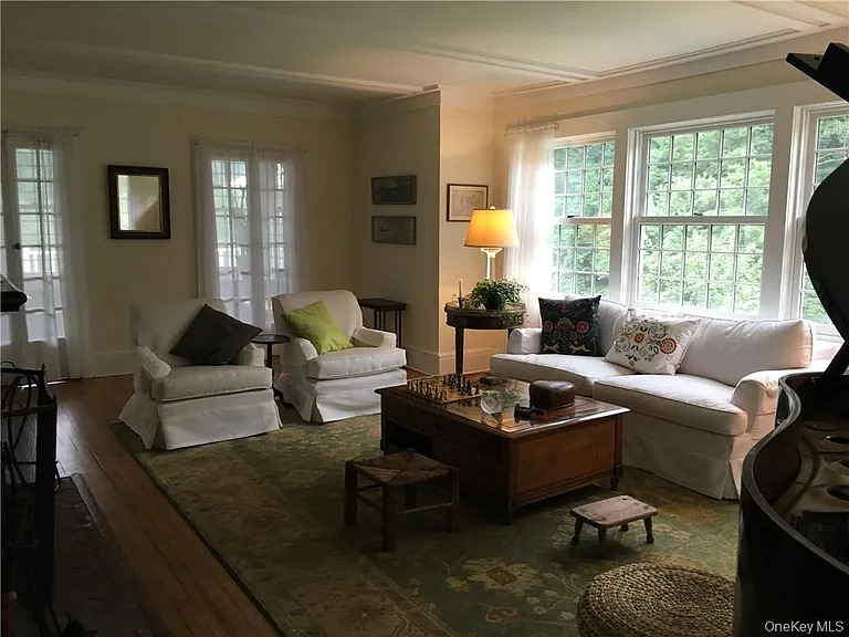 95 Rockland Rd — Photo 9