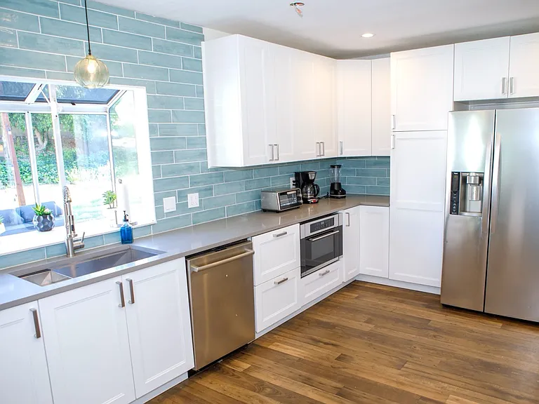 176 W Gainsborough Rd — Photo 18