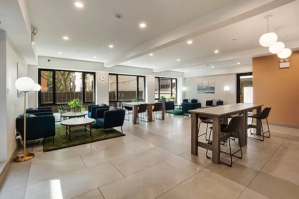 Rented by Bond New York | media 60