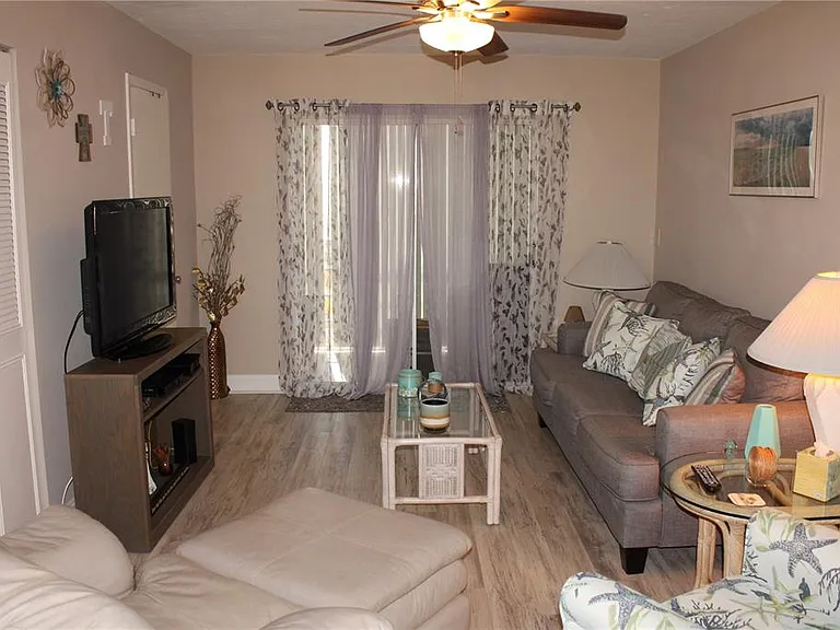 4460 Ironwood Cir #501A — Photo 23