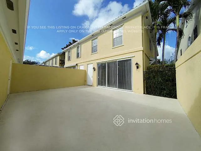 144 Soriano Dr — Photo 15