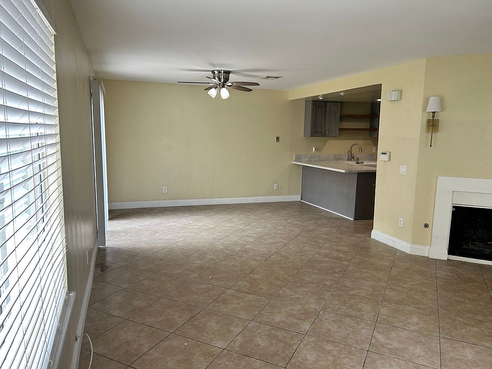Living area.