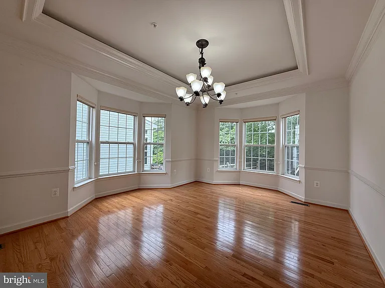 4415 Medallion Dr — Photo 4
