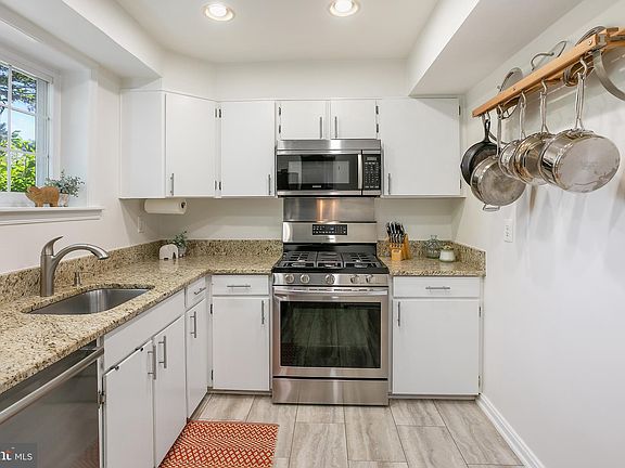 5th image of 3725 Ingalls Ave