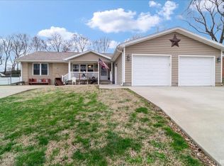 115 S Broadview Circle Dr, Princeton, IN 47670