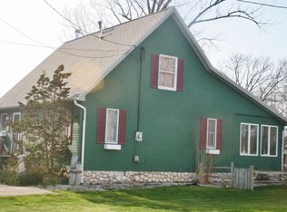 9485 Robinwood Dr, Oak Harbor, OH 43449