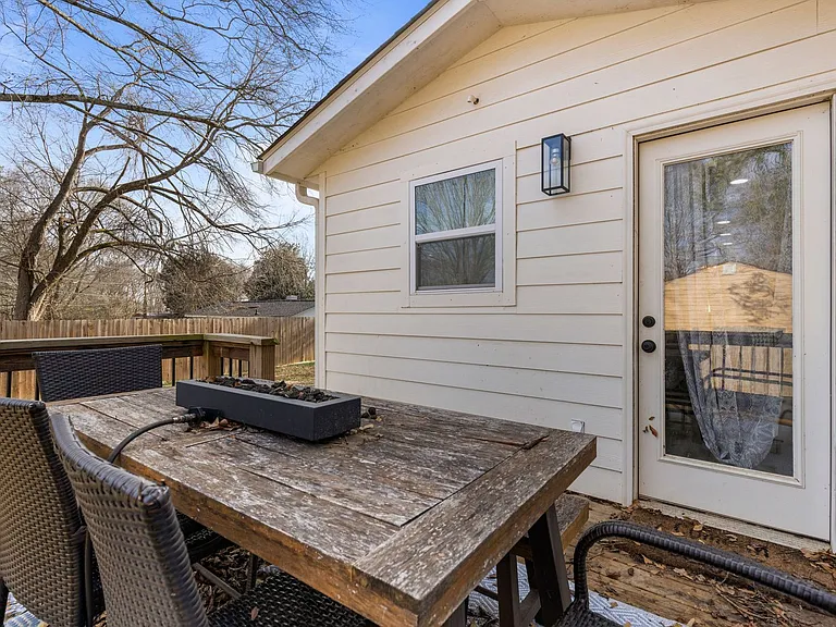 20 Virginia Dr — Photo 21