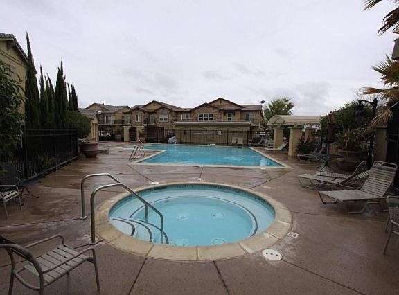 5th image of 3301 N Park Dr Unit 4216