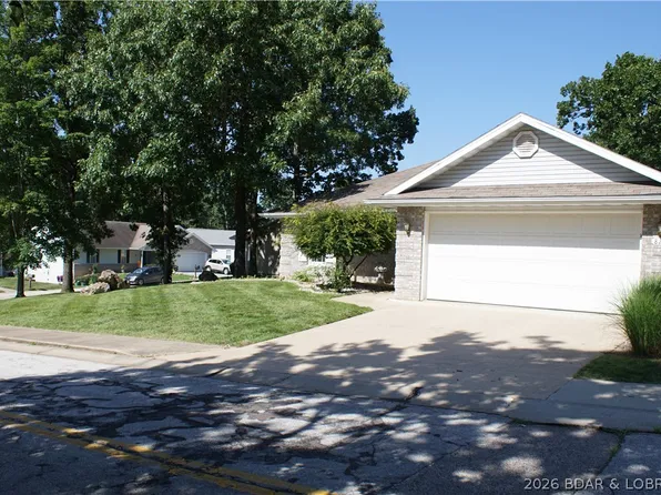 822 Maple Tree Cir, Osage Beach, MO 65065