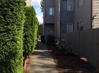 2638 42nd Ave SW, Seattle, WA 98116