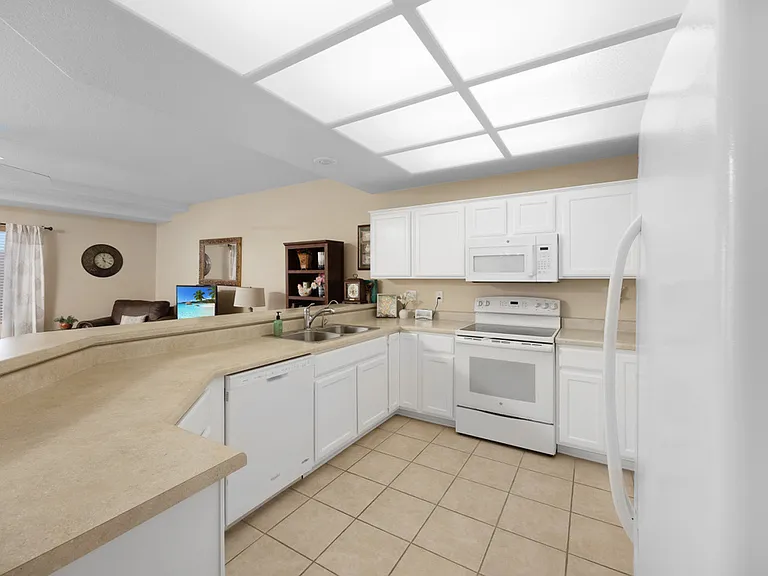 11360 E Keats Ave #20 — Photo 13