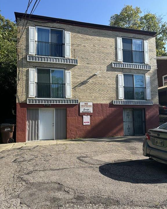 1st image of 508 Clinton Springs Ave #1