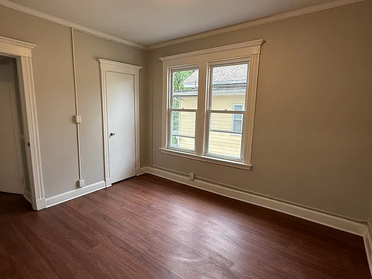 504 Winthrop Ave #B — Photo 13