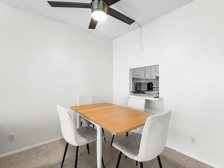 4501 NE 21st Ave #406 — Photo 14