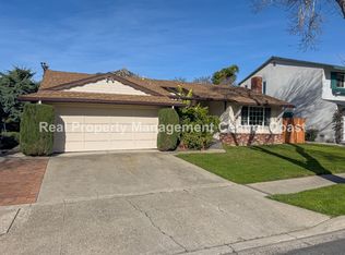 520 Cuesta Dr, San Luis Obispo, CA 93405