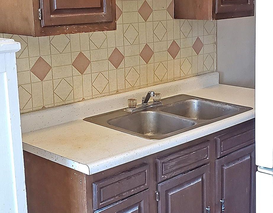 1st image of 2006 Waterbury Rd #11