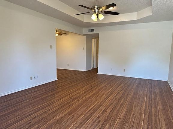 2nd image of 803 White Rock St