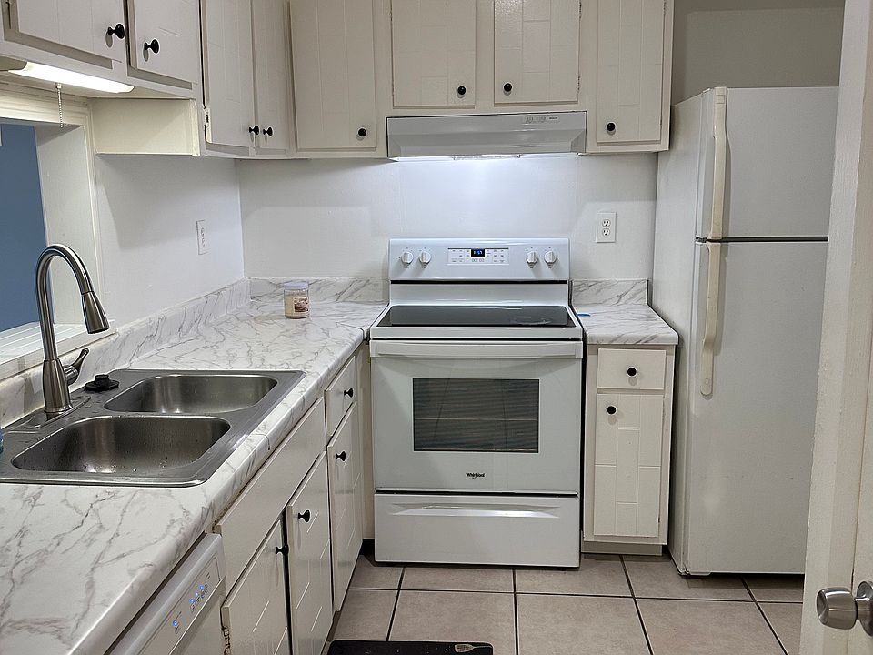 1st image of 2763 Sonora Dr #1