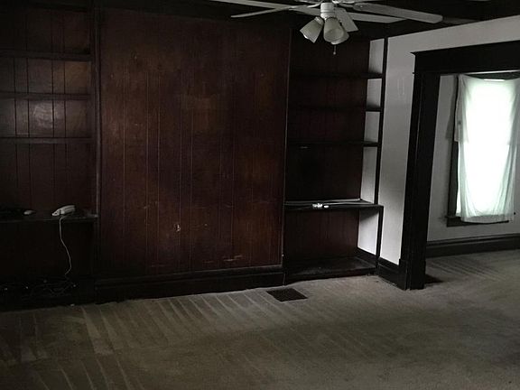 living rm from front door