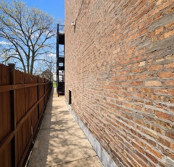 5172 S Michigan Ave #2 — Photo 46