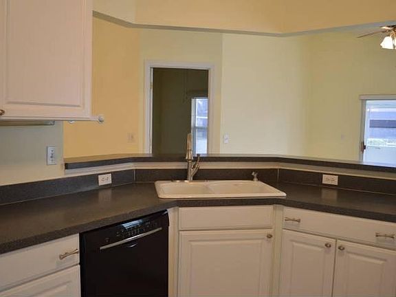 Kitchen w/ Bosch Dishwash