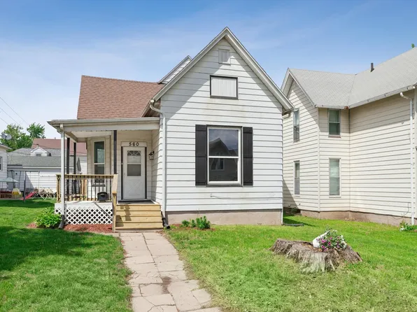 560 10th Ave S, Clinton, IA 52732