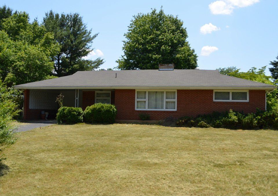 1st image of 132 Rolling Acres Dr