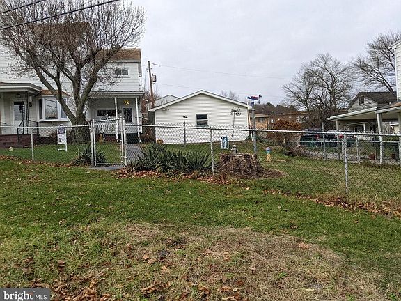 5th image of 125 Kimber St