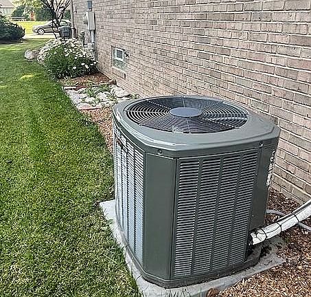 5th image of 45926 Riverview Ct