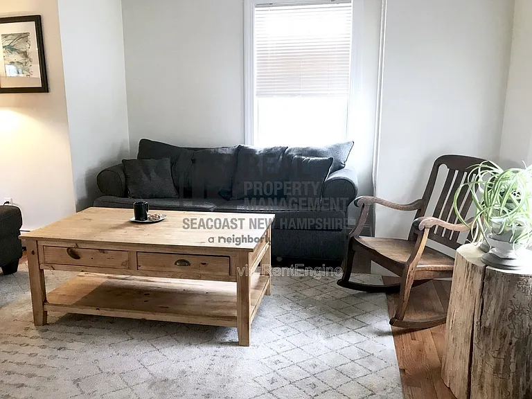 10 Gagne St — Photo 8