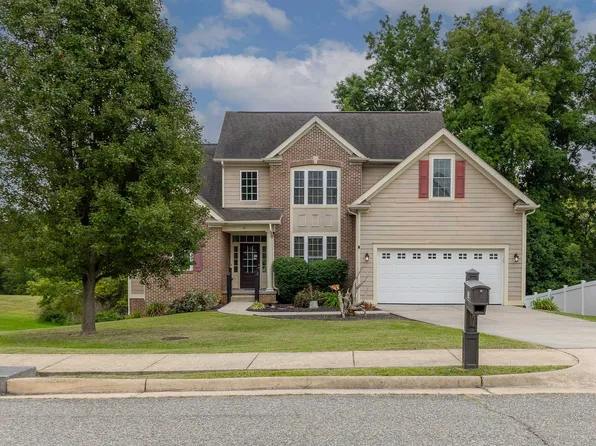 24 S Windsong Ct, Fishersville, VA 22939