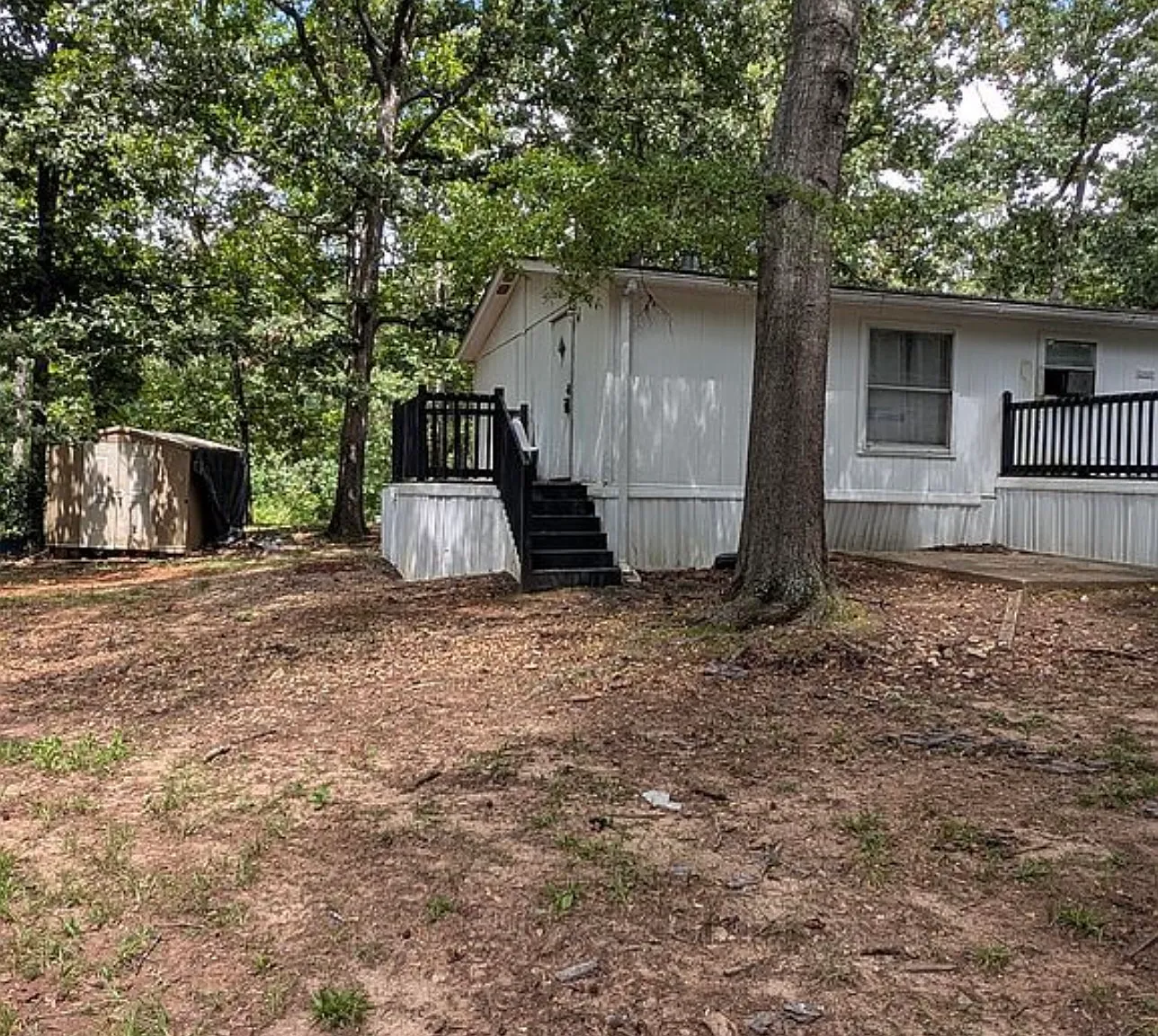 2 bed, $1,300 — Photo 2