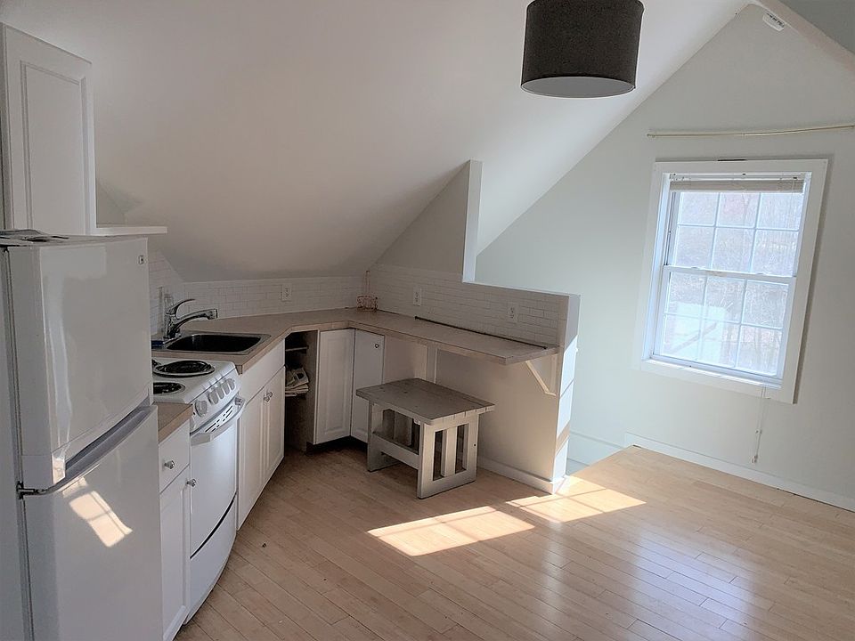 1st image of 3 Maplewood Ave #B
