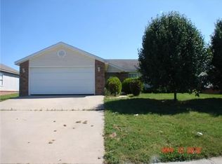 1300 E Rachel Ln, Rogers, AR 72758