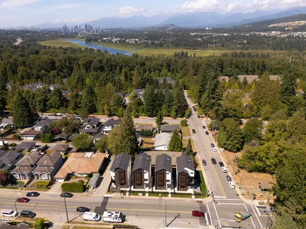 8483 16th Ave #4, Burnaby, BC V3N 1S4