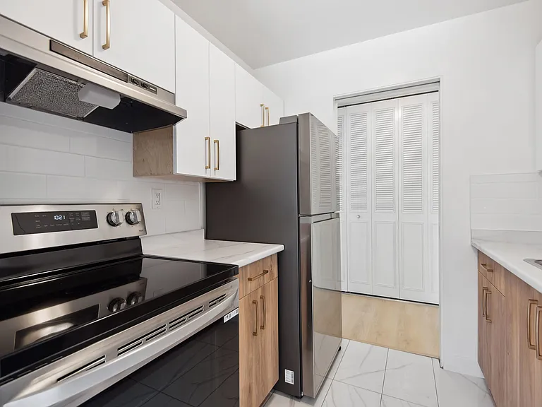 621 W 57th Ave #101 — Photo 34