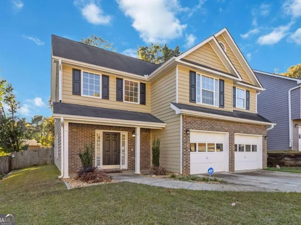 2070 Stoneoak Dr, Lawrenceville, GA 30043